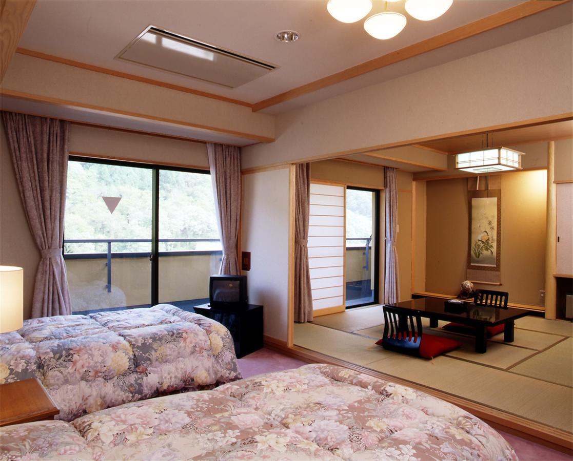 Bouzantei Kotobuki Hotel Ueda Exterior photo